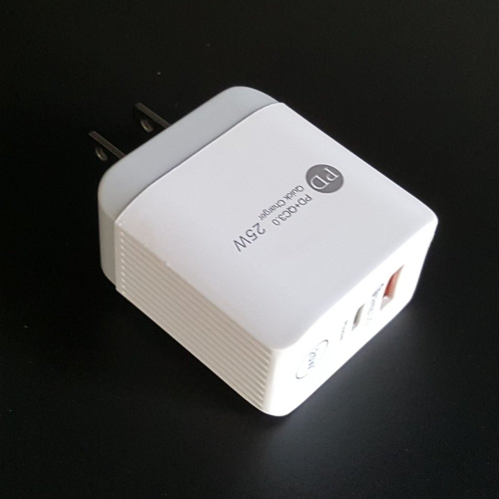 Fast PD Charger Dual Port Type C and USB A QC 3.0 Quick Charge - Picture 5 of 6